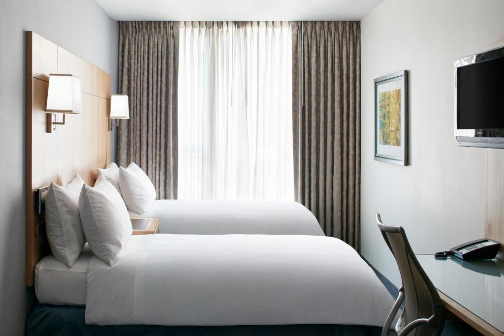 Superior Room with Two Twin Beds