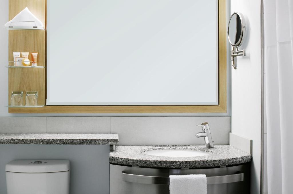 Superior Room with Two Twin Beds