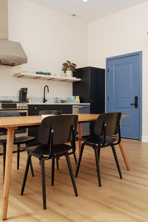 Queen Studio – Disability Access